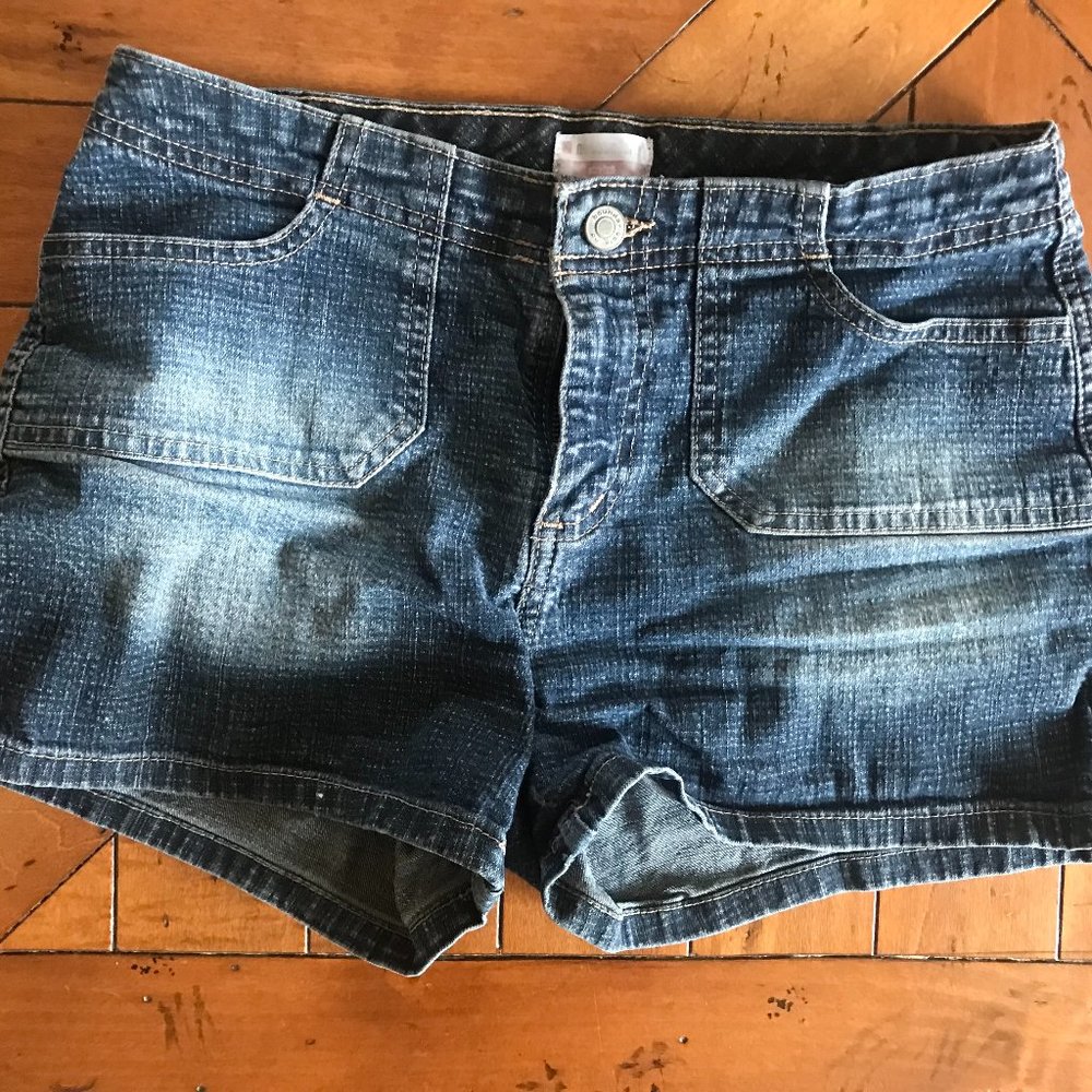 Vintage-2000s-No Boundaries-Denim Blue-Grey Shorts-Small